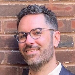 Dan Brown headshot