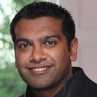 Bhupesh Vora headshot