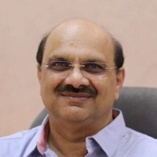 Vishvas P. Chitale headshot