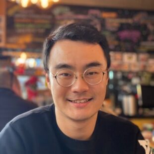 Yunpeng Liu headshot