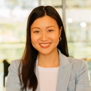 Stephanie Zhan headshot