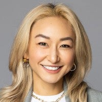 Sarah Guo headshot