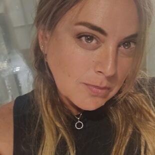 Bianca Lewis headshot