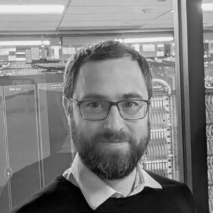 Julien Bigot headshot