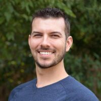 Travis Elliott Davis headshot