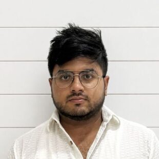 Avi Kothari headshot